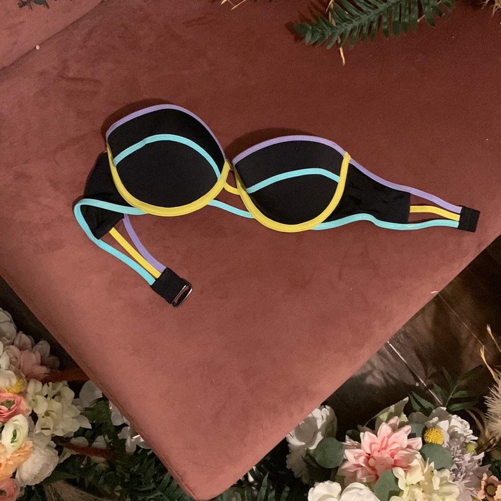 Victoria’s Secret Swim Top